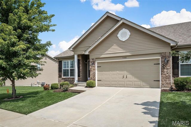 5366 Lakepath Way, Eureka, MO 63025