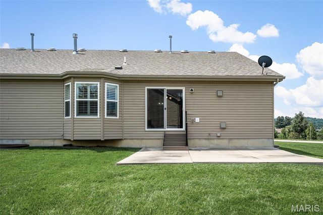 5366 Lakepath Way, Eureka, MO 63025