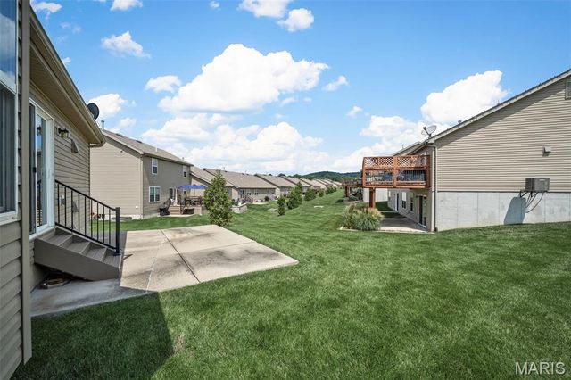 5366 Lakepath Way, Eureka, MO 63025