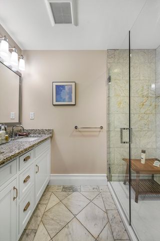 616 E 4th St 402, Boston, MA 02127