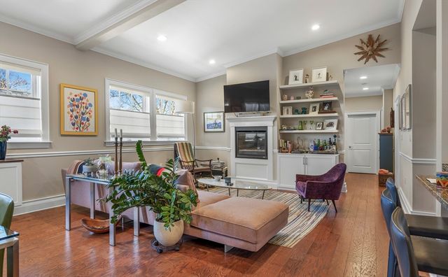 616 E 4th St 402, Boston, MA 02127