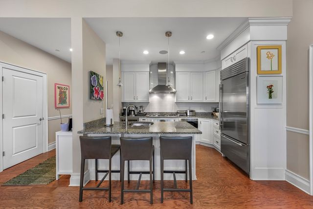 616 E 4th St 402, Boston, MA 02127