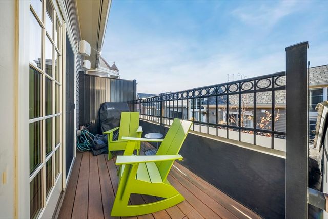 616 E 4th St 402, Boston, MA 02127