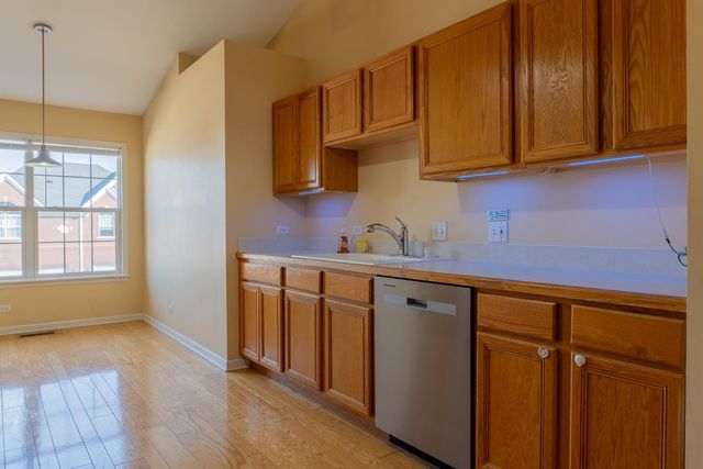 86 Allerton Drive 86, Schaumburg, IL 60194