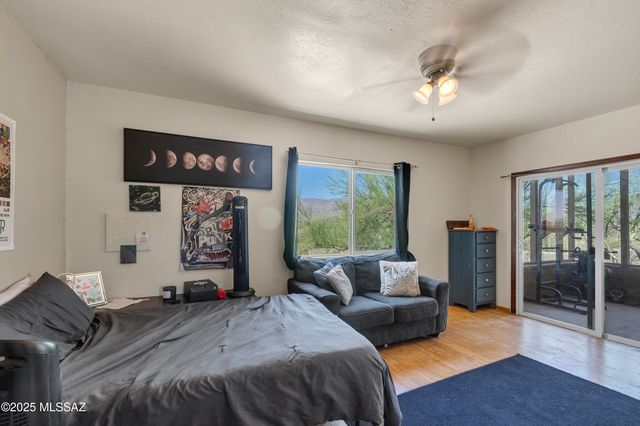 7370 S Cactus Thorn Lane, Tucson, AZ 85747