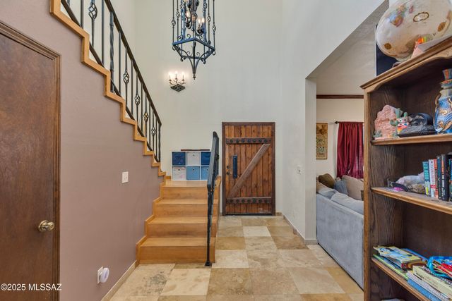 7370 S Cactus Thorn Lane, Tucson, AZ 85747