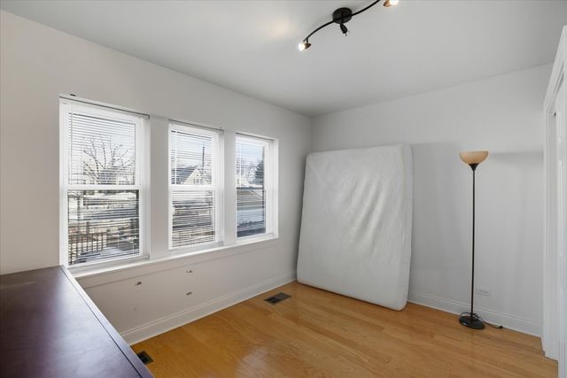 4055 N Spaulding Avenue 1, Chicago, IL 60618