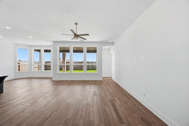 12246 Valencia Boulevard, Mont Belvieu, TX 77523