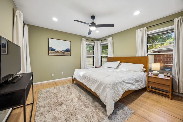 2111 Melbourne Avenue, Dallas, TX 75224