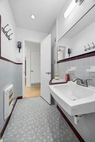 2111 Melbourne Avenue, Dallas, TX 75224