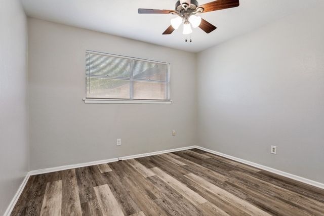 201 Wofford Way, Saginaw, TX 76179