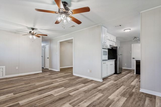 201 Wofford Way, Saginaw, TX 76179