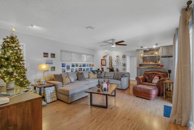 210 ROYAL OAKS CIRCLE, Longwood, FL 32779