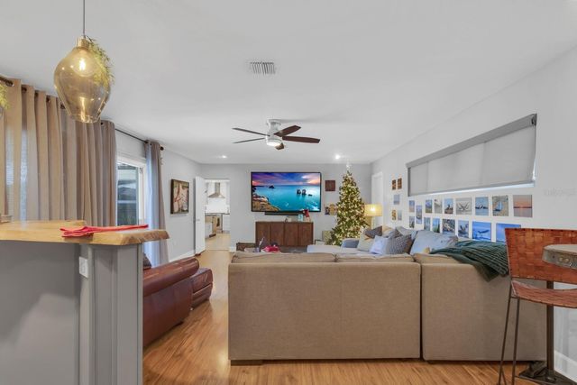 210 ROYAL OAKS CIRCLE, Longwood, FL 32779