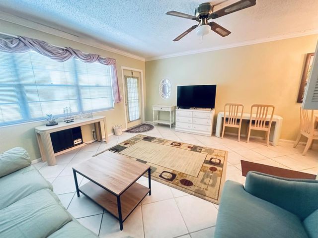 59 OAKRIDGE E, Deerfield Beach, FL 33442