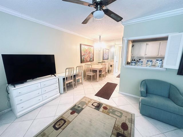 59 OAKRIDGE E, Deerfield Beach, FL 33442