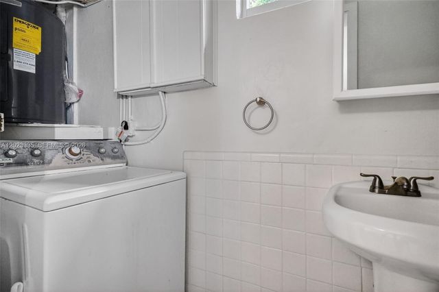2030 N 57th Ter, Hollywood, FL 33021