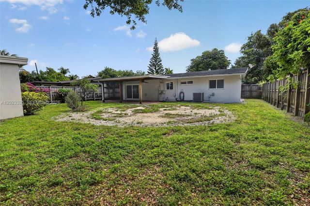 2030 N 57th Ter, Hollywood, FL 33021
