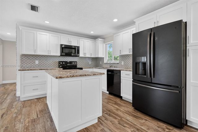 2030 N 57th Ter, Hollywood, FL 33021