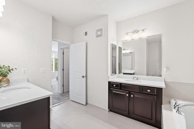 1102 RIBBON LIMESTONE TER SE, Leesburg, VA 20175