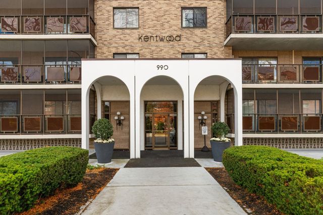 990 Massachusetts Ave 73, Arlington, MA 02476