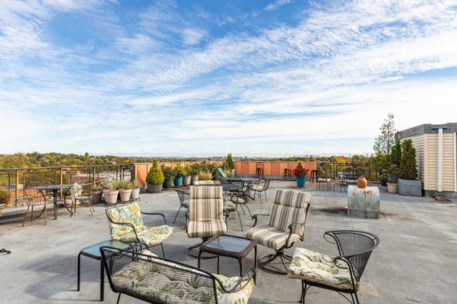 990 Massachusetts Ave 73, Arlington, MA 02476