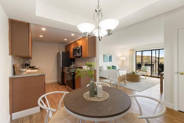 990 Massachusetts Ave 73, Arlington, MA 02476
