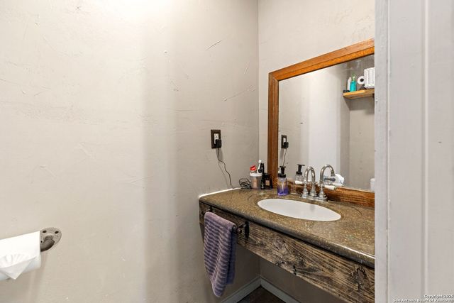 1600 Alpine, San Marcos, TX 78666