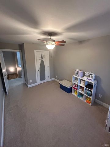 624 Capstone Drive, Lynchburg, VA 24502