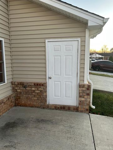 624 Capstone Drive, Lynchburg, VA 24502