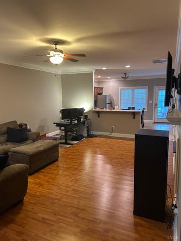 624 Capstone Drive, Lynchburg, VA 24502