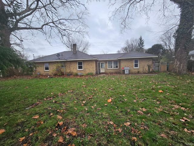 26212 County Road 4, Elkhart, IN 46514