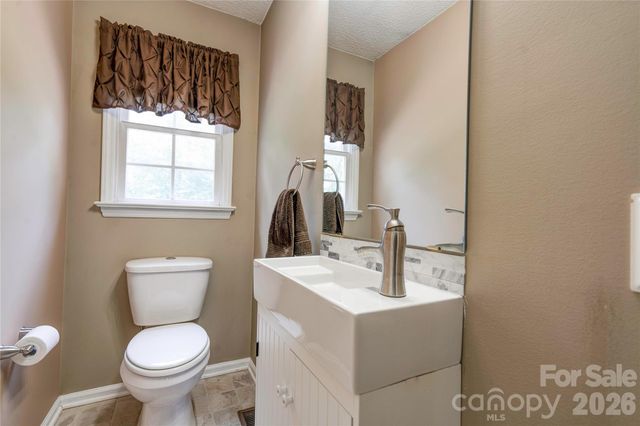 189 Hazelhurst Lane, Mooresboro, NC 28114