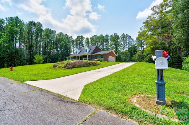 189 Hazelhurst Lane, Mooresboro, NC 28114