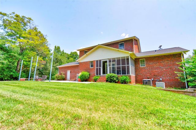 189 Hazelhurst Lane, Mooresboro, NC 28114