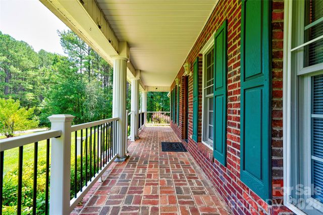 189 Hazelhurst Lane, Mooresboro, NC 28114