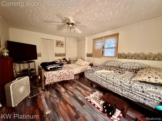 7955 Lakeshore Road, Burtchville Township, MI 48059