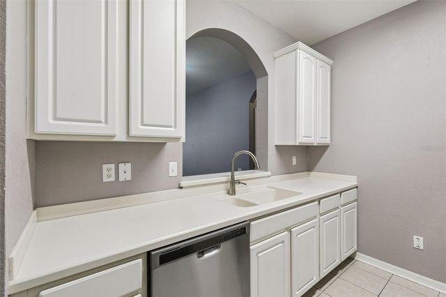 1351 VENEZIA COURT 305, Davenport, FL 33896