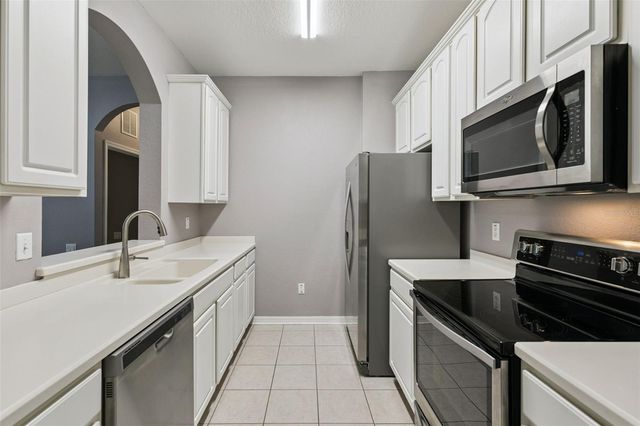 1351 VENEZIA COURT 305, Davenport, FL 33896