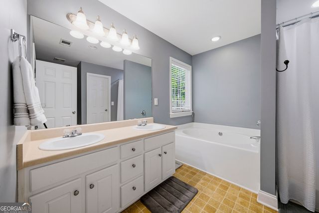 2270 Sharondale Drive, Villa Rica, GA 30180