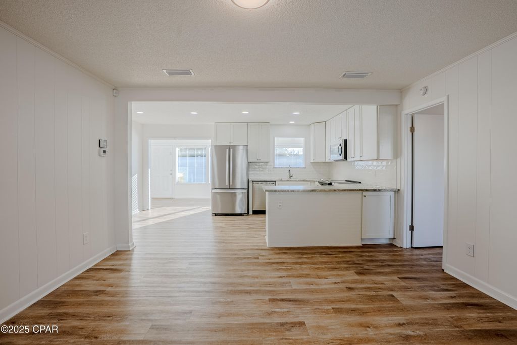 Image 6 of property listing at 20003 First Avenue, Panama City Beach, FL 32413