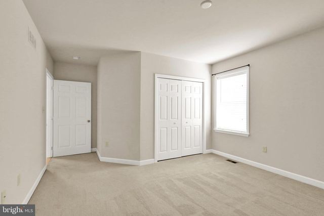 658 EBERSOLE RD, Reading, PA 19605