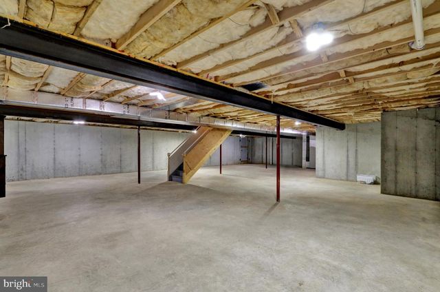 658 EBERSOLE RD, Reading, PA 19605