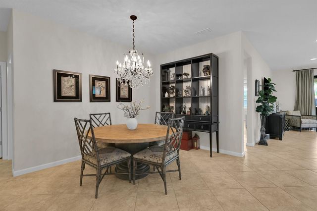 5040 Pendelton Square, Vero Beach, FL 32967
