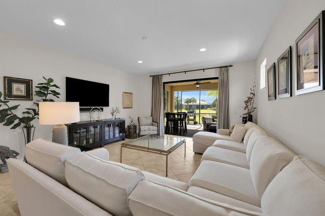 5040 Pendelton Square, Vero Beach, FL 32967