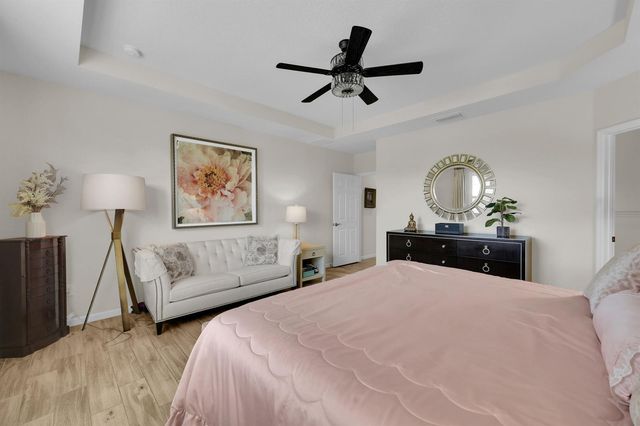 5040 Pendelton Square, Vero Beach, FL 32967