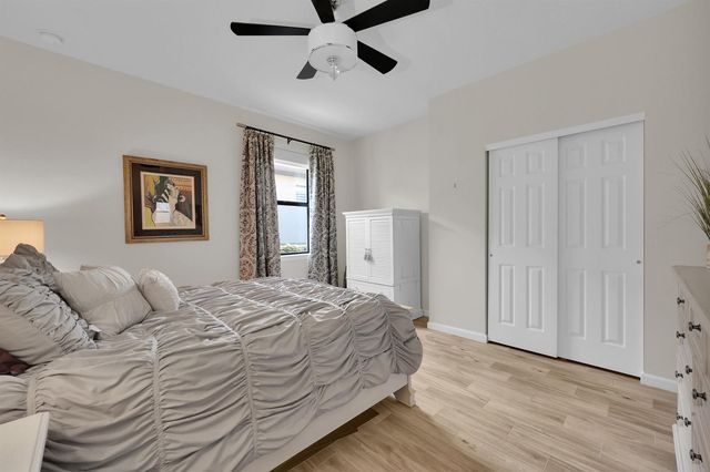 5040 Pendelton Square, Vero Beach, FL 32967