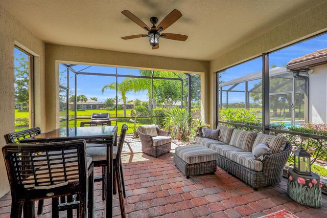 5040 Pendelton Square, Vero Beach, FL 32967