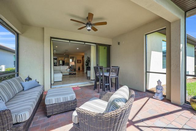5040 Pendelton Square, Vero Beach, FL 32967