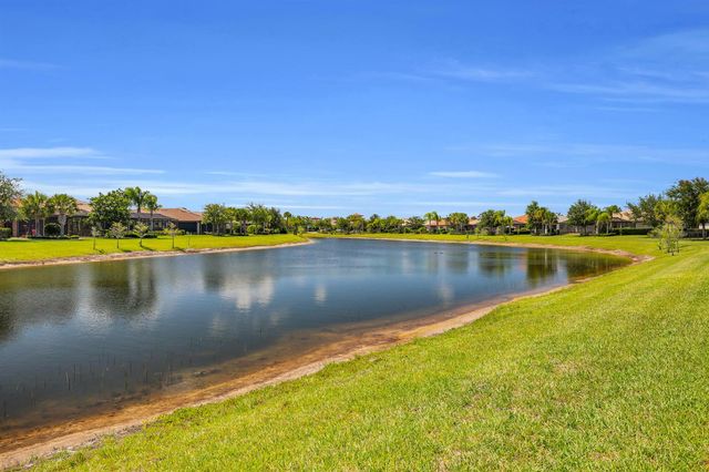 5040 Pendelton Square, Vero Beach, FL 32967